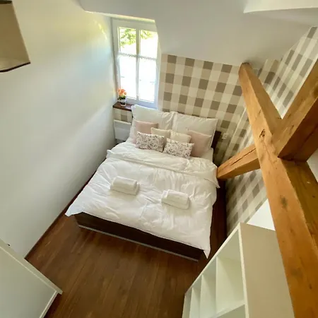 Apartman U Dvou Smrku *
